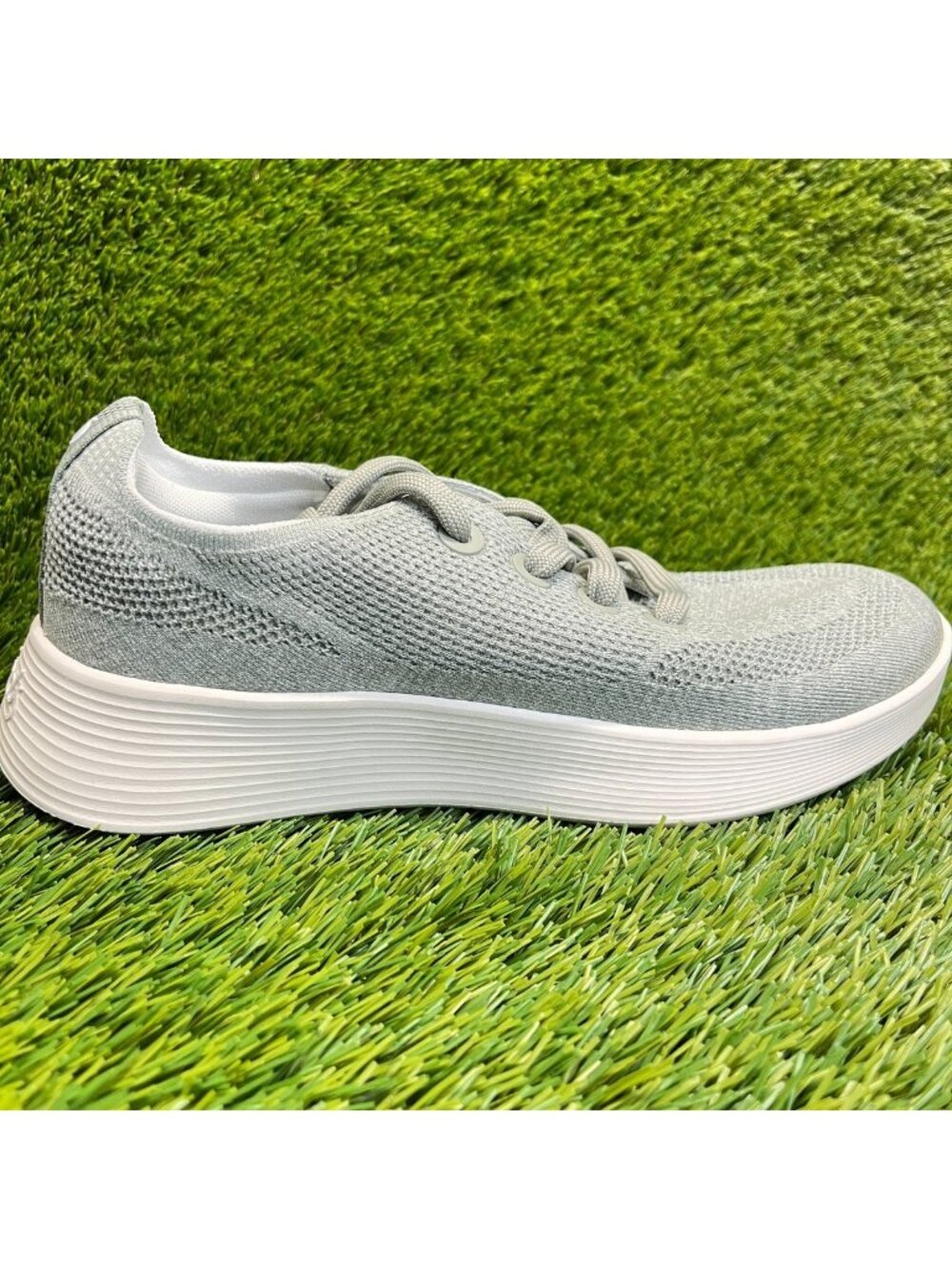 Allbirds Tree Runner Go Womens Size 10 Gray Green Athletic Running Shoes Sneaker